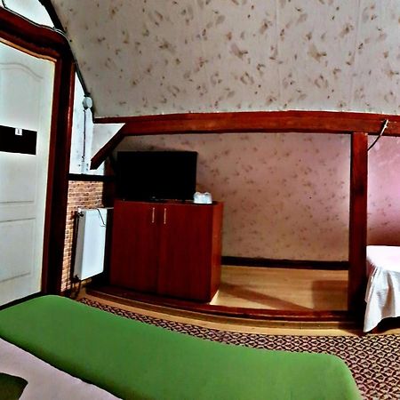 Pensiunea Micutul Vrajitor Arefu Ngoại thất bức ảnh